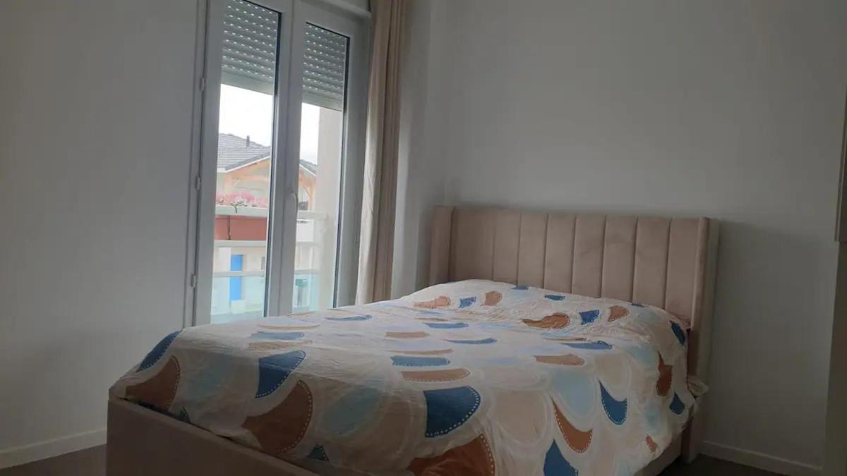 Chambre Calme Dans Une Maison Neuve Avec Jardin Billere Zewnętrze zdjęcie
